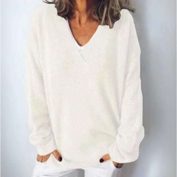 Vespera - Women's Knitted Jumper with V-Neck - photo 2