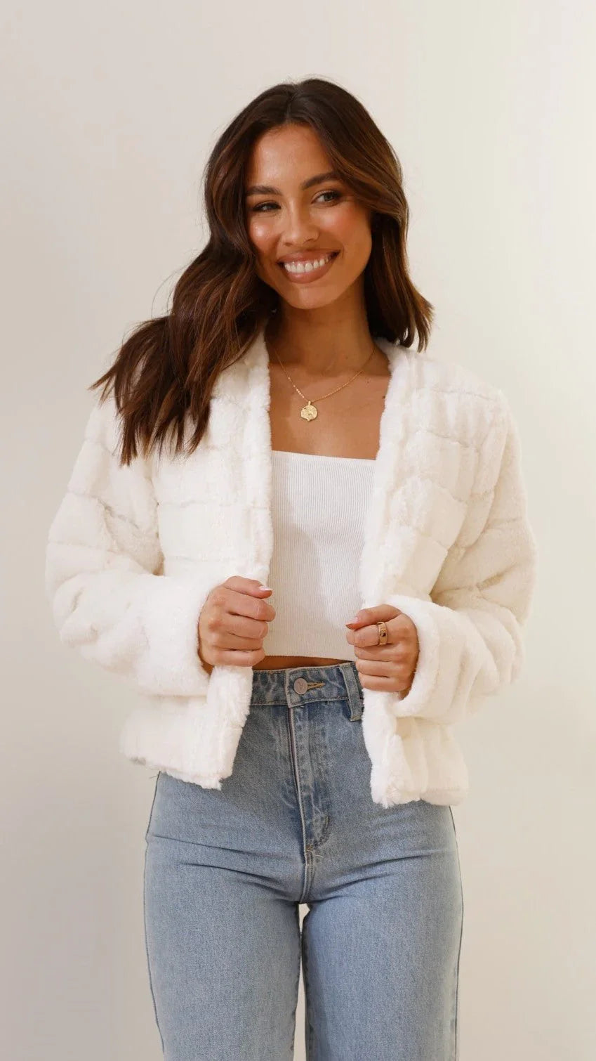 Camila - Women's short faux fur jacket with open collar - photo 1