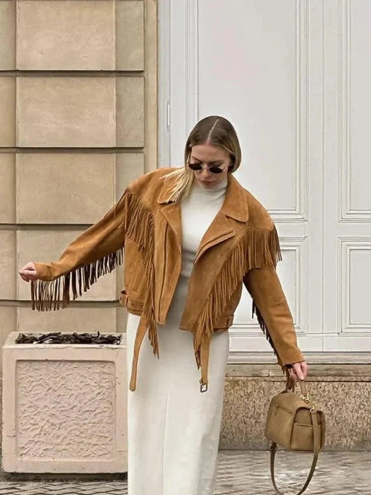 Ingrid - Women's brown suede fringed jacket - photo 3