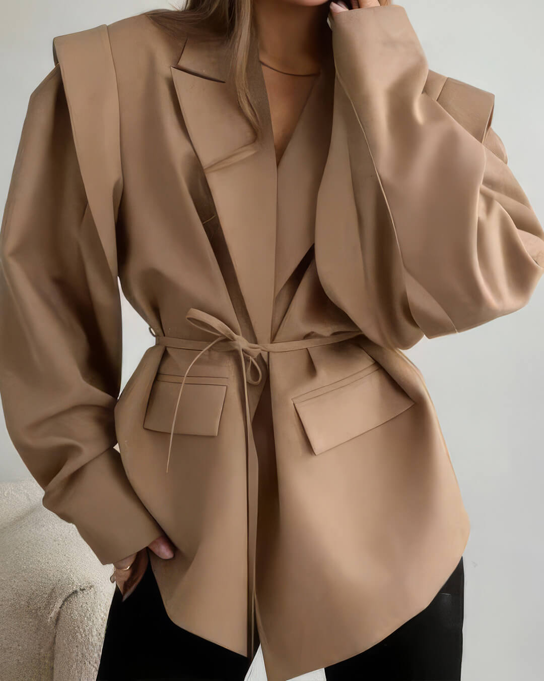 Belinda – Blazer de damă cu cordon și mâneci largi
