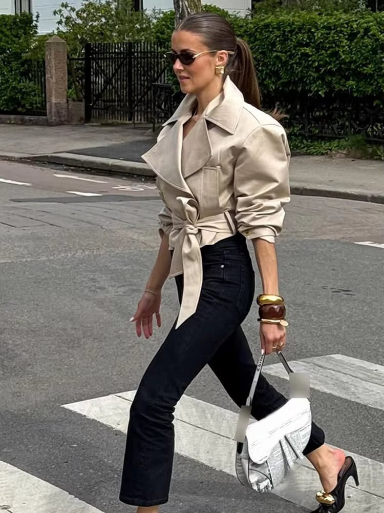 Louise – Dámský klasický trenčkot s páskem a klopovým límcem