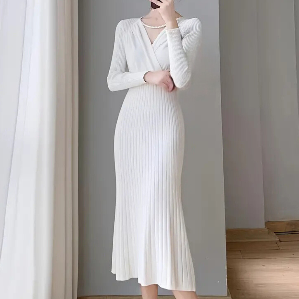 Vicky – dámské pletené šaty s elegantním splýváním