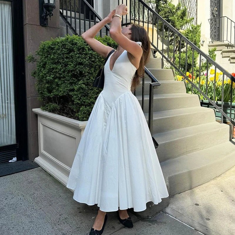 Linda – Rochie maxi de damă cu decolteu adânc