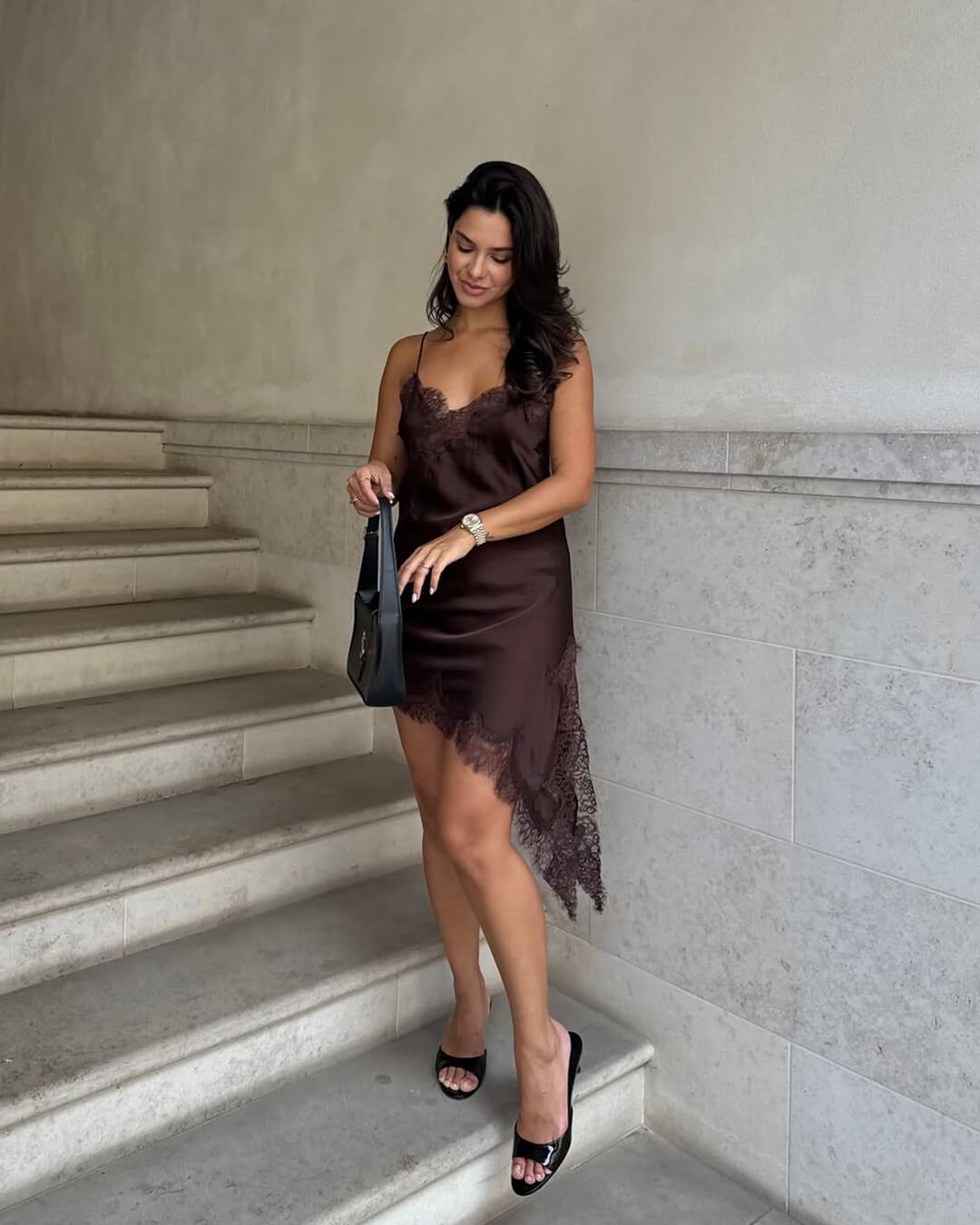Libby - Abito midi da donna in raso con pizzo e orlo asimmetrico