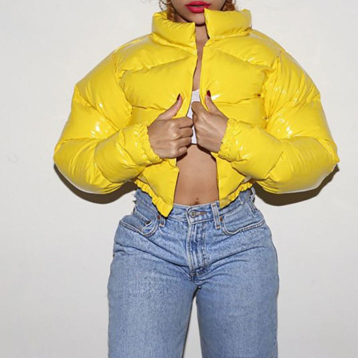 Wynifred - Women's Cropped Puffer Jacket with Ribbed Cuffs - photo 6