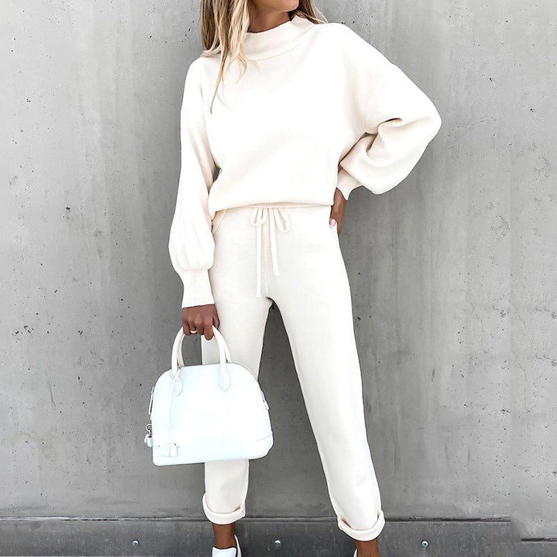 Women's Two-Piece Loungewear Set for Autumn Days