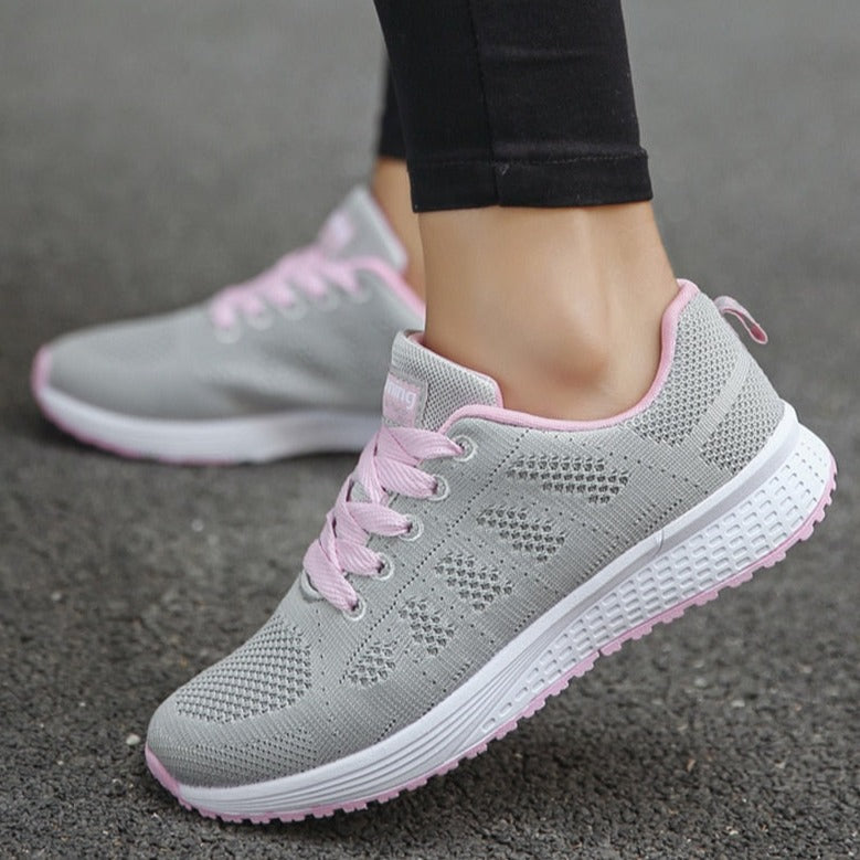Scarpe da passeggio comode per un buon sostegno