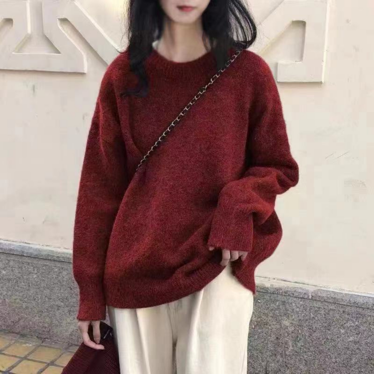 Nieve - Women's Relaxed Knit Jumper with Round Neck
