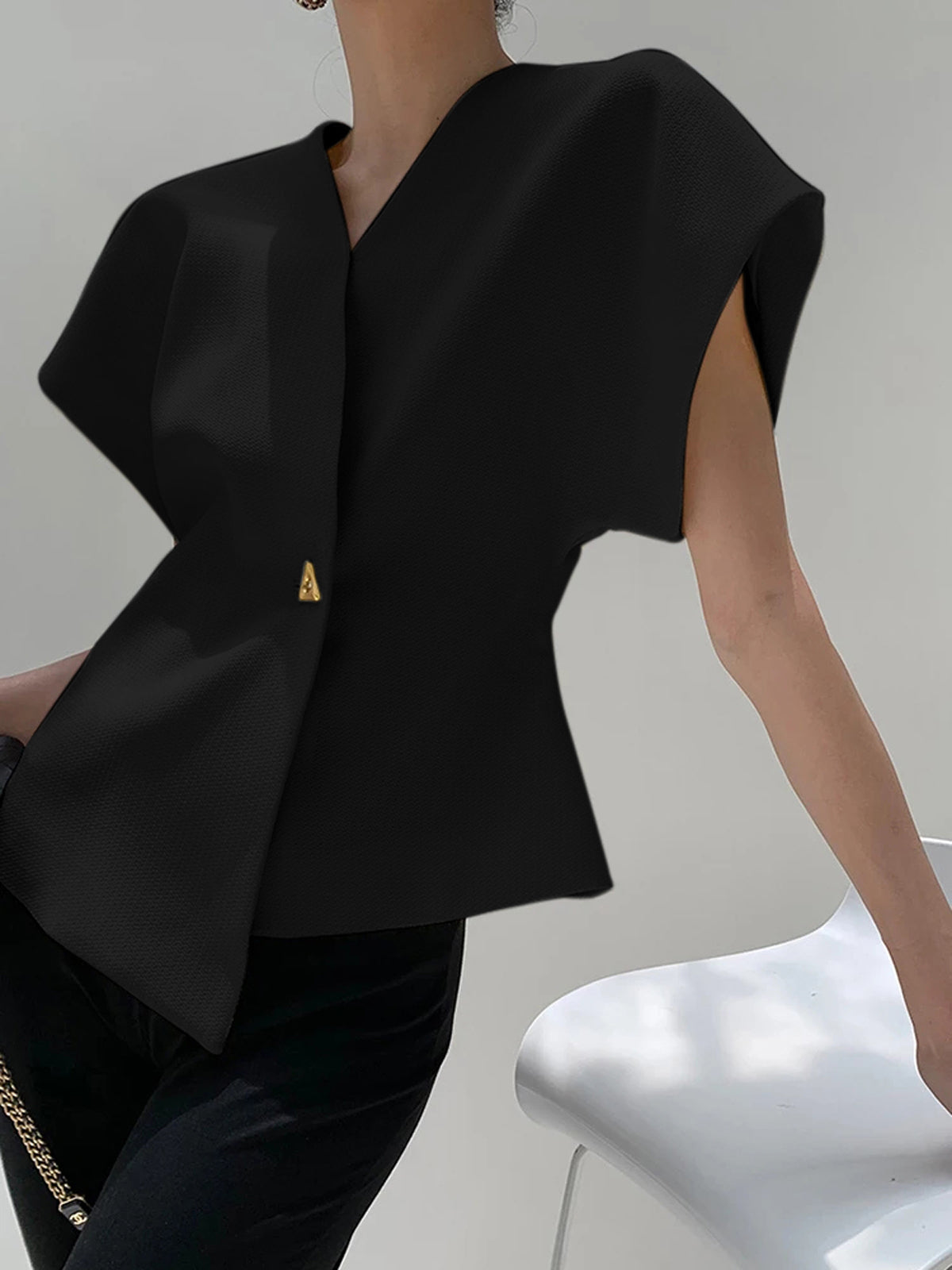 Giulia - Women's Blouse with V-Neck and Button Front