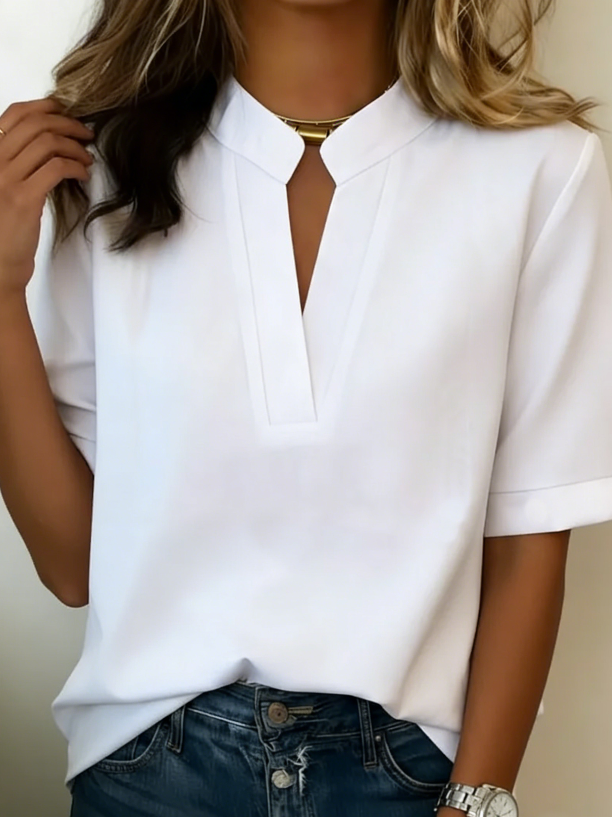 Florina - Women's Blouse with Structured Collar