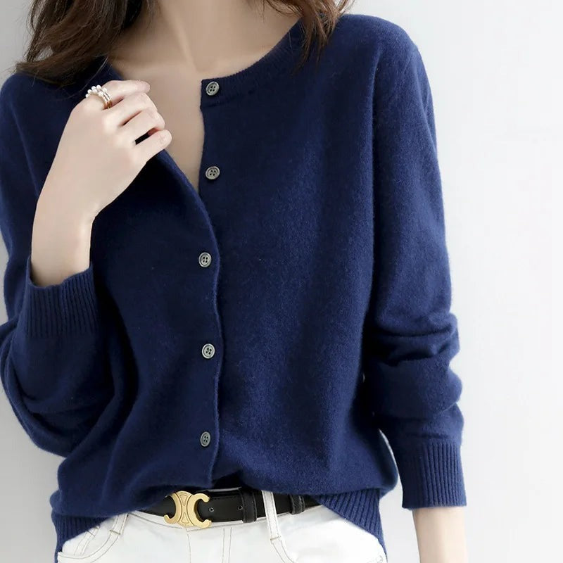 Luxurious Cardigan with Soft Buttons - photo 1