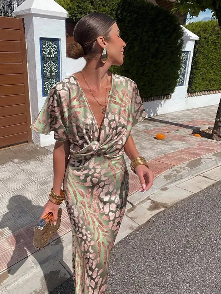 Chic Versatile Wrap Maxi Dress for Effortless Style - photo 4