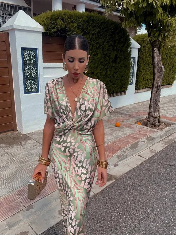 Chic Versatile Wrap Maxi Dress for Effortless Style - photo 5