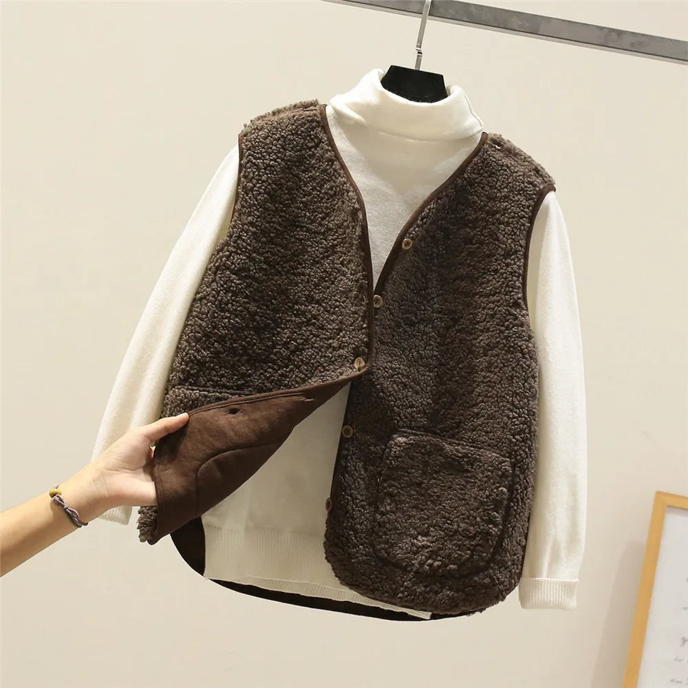 Women's Teddy Gilet with Button Placket and Side Pockets
