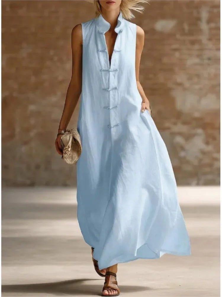 Annelise - Women's Maxi Dress with Collar and Sleeveless Cut - photo 1