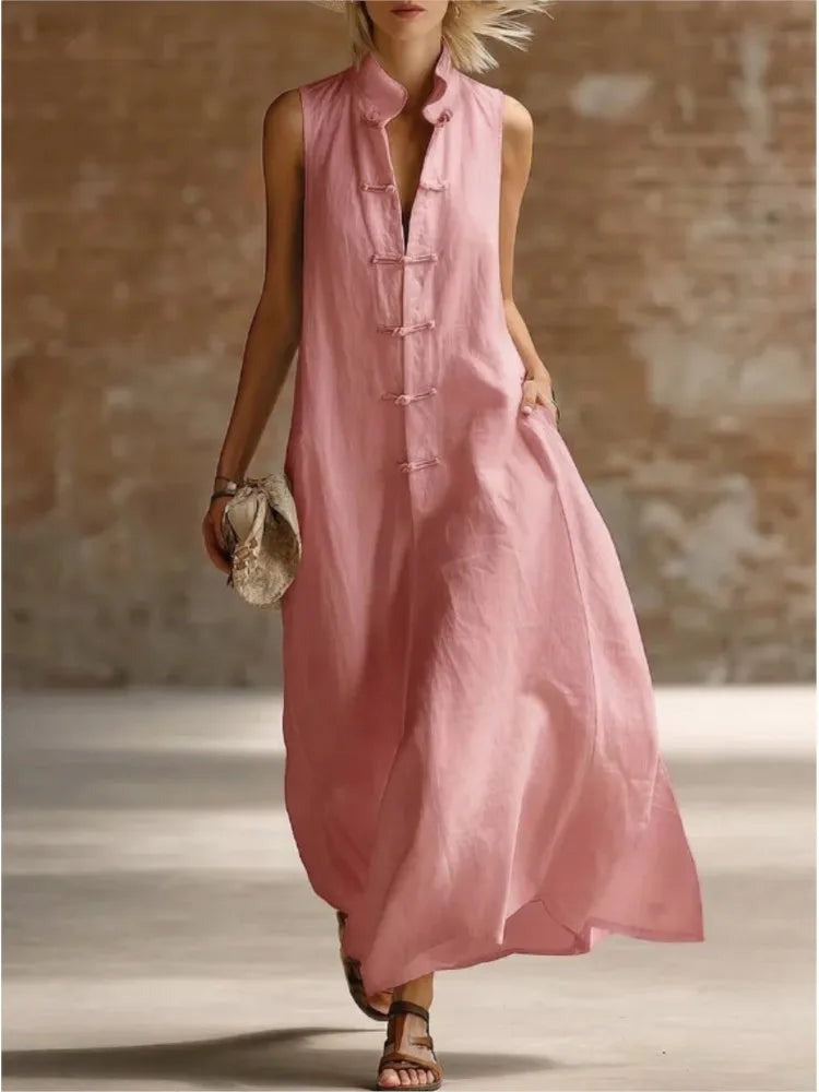 Annelise - Women's Maxi Dress with Collar and Sleeveless Cut - photo 2