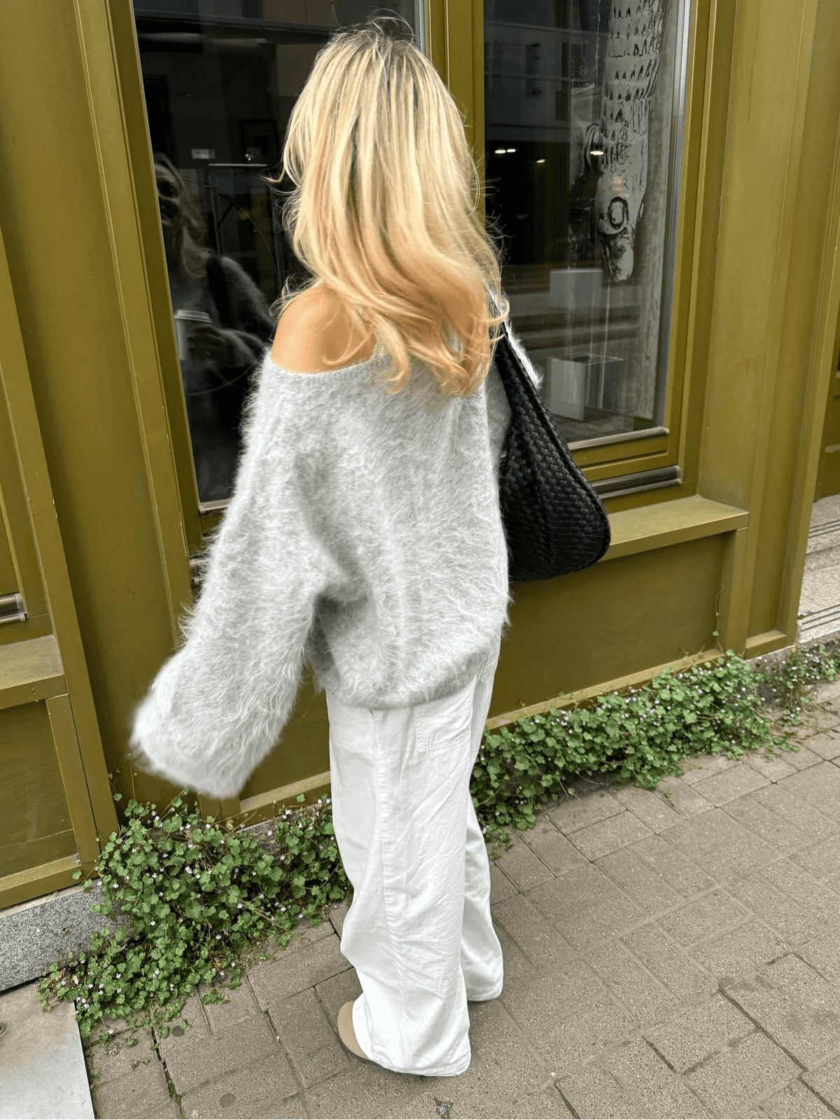 Astrid - Women's Knitted Jumper with Off-Shoulder Neckline - photo 7
