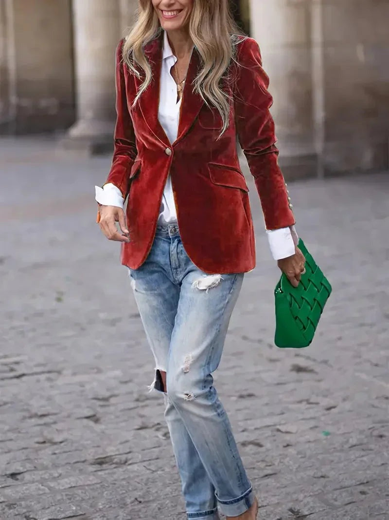 Holly - Women's fitted velvet blazer with modern decorative buttons - photo 20