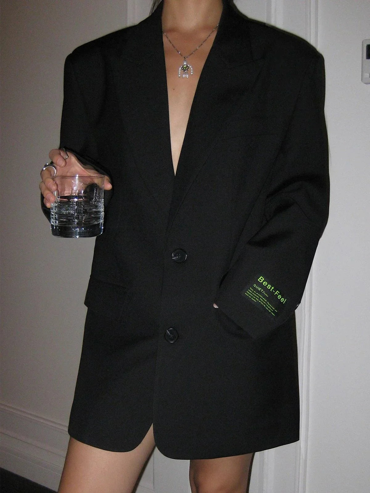 Queenie - Oversized women's blazer with buttons - photo 9