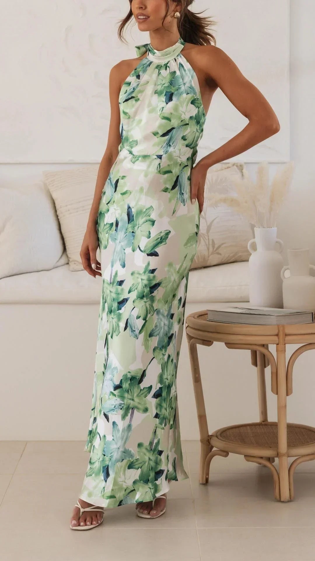 Beverley - Women's Floral Maxi Dress with an Open Back