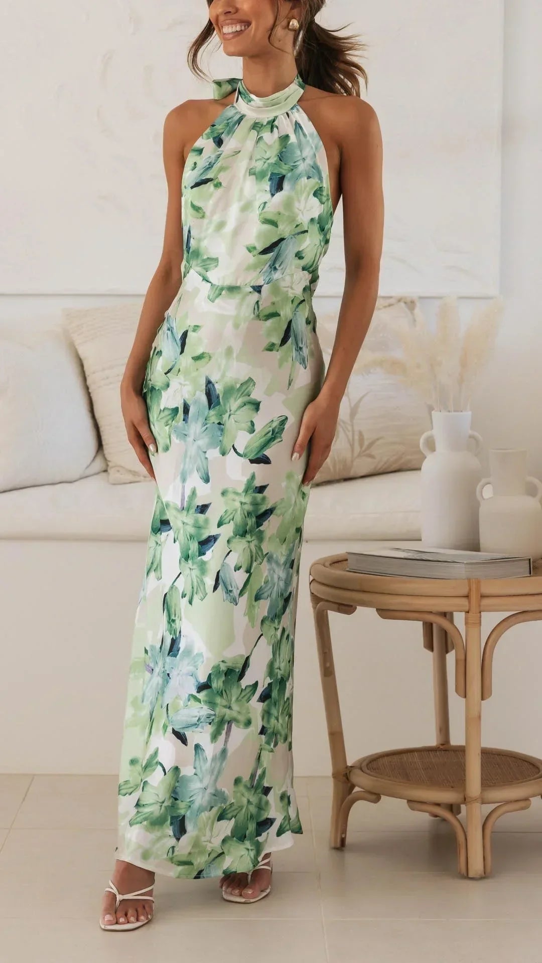 Beverley - Women's Floral Maxi Dress with an Open Back
