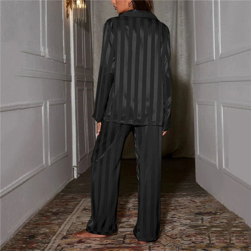 Carlene - Women's Striped Pyjama Set - photo 12