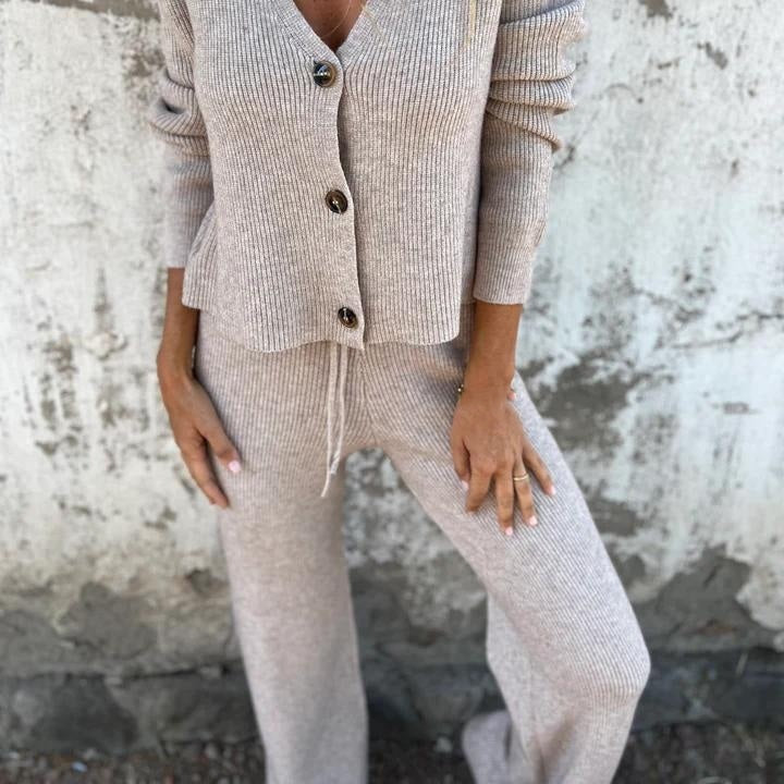 Edith - Women's Knitted Two-Piece Set - photo 5