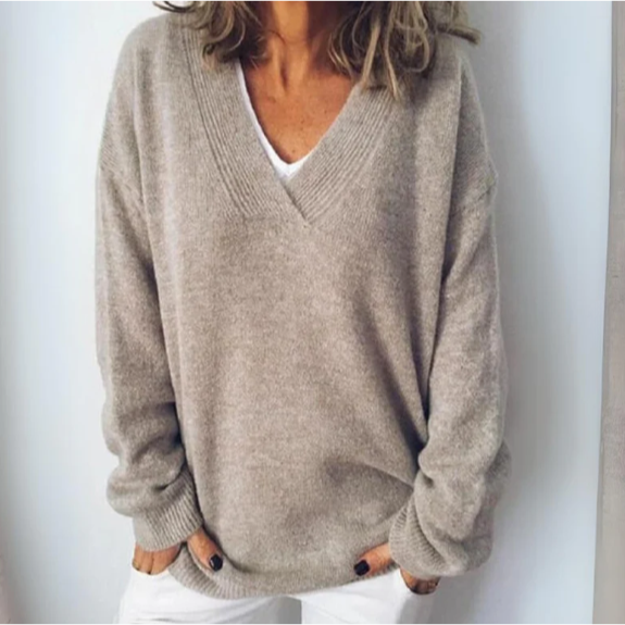 Esme - Women's Relaxed Jumper with Roll Neck - photo 1