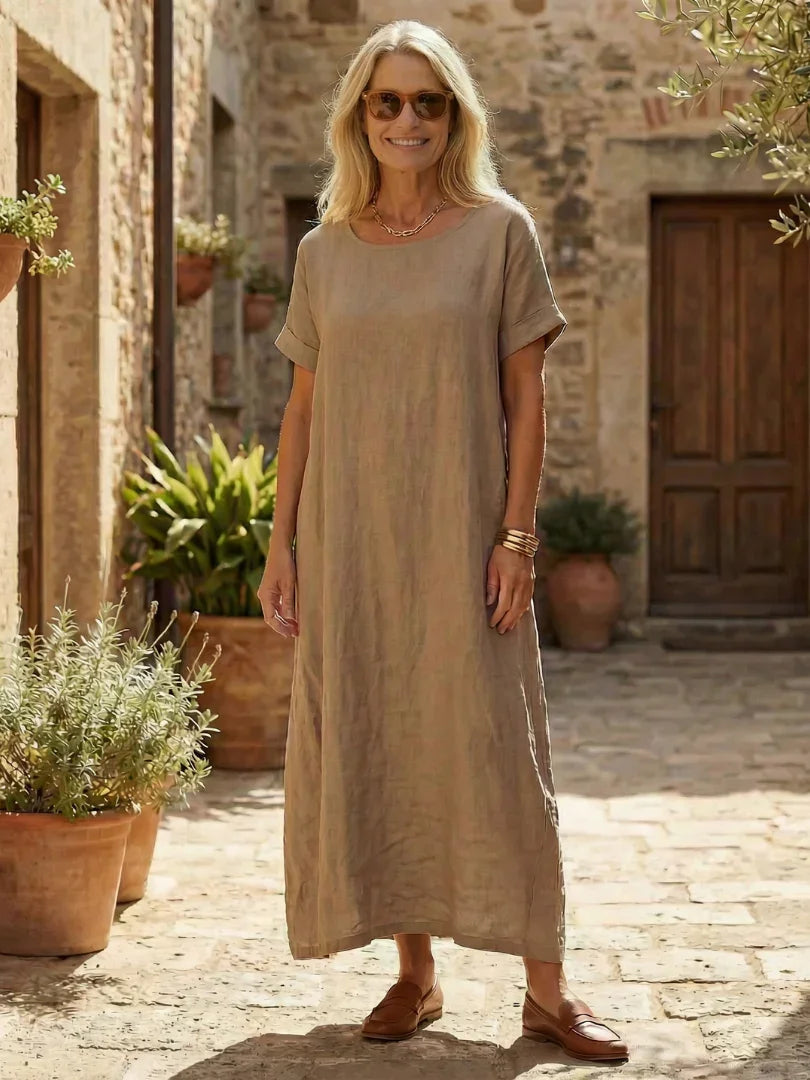 Frederica - Women's Oversized Maxi Dress with Short Sleeves - photo 1