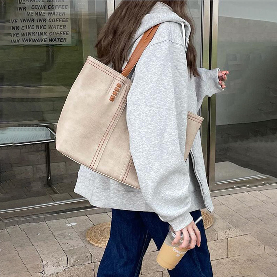 Isabella - Women's Oversized Tote Bag for Work and Travel – view 4