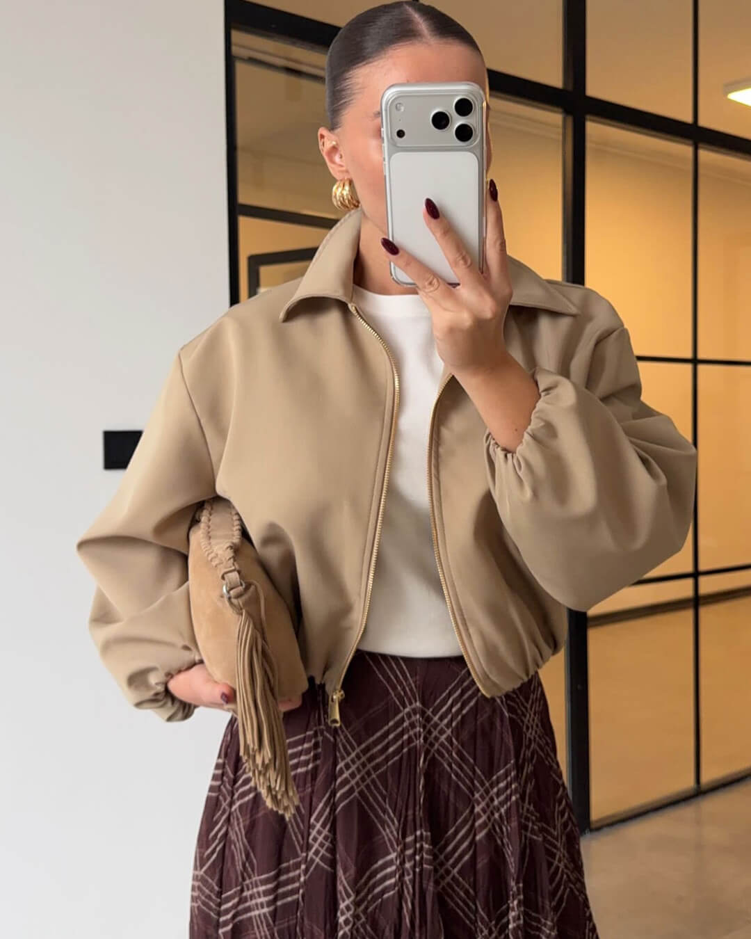 Josephine - Women's Zip-Front Bomber Jacket with Ribbed Cuffs in Beige