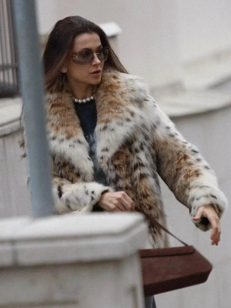 Kitty - Women's Relaxed Coat with Leopard Print - photo 7