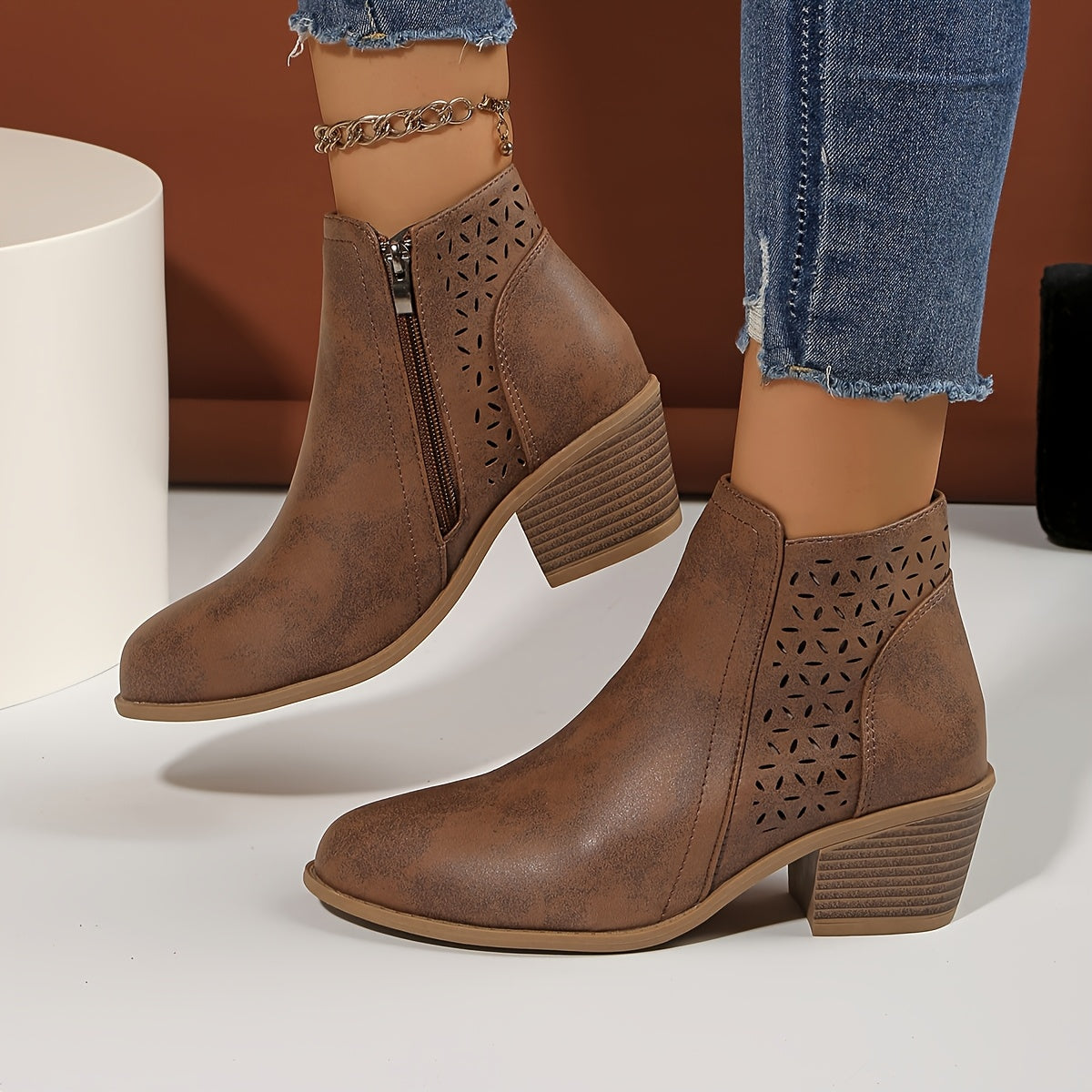 Lana - Women's Ankle Boots with Zip Front - photo 4