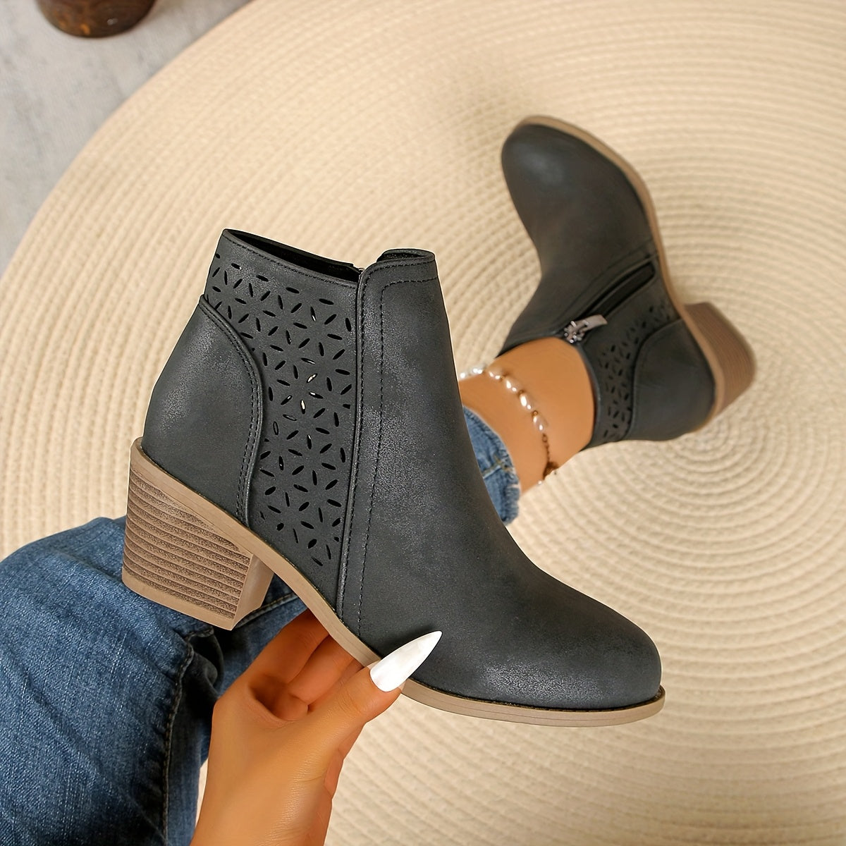 Lana - Women's Ankle Boots with Zip Front - photo 6