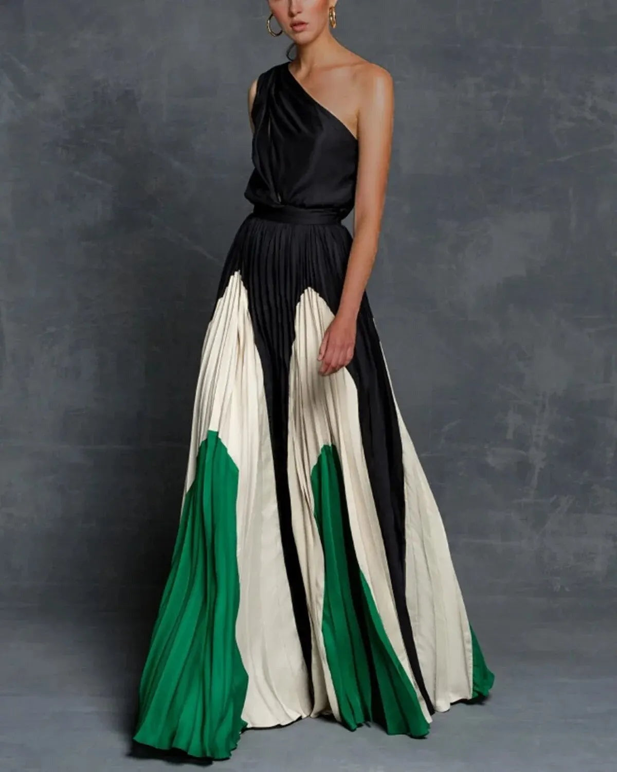 Flo - Women's Maxi Dress with Off-Shoulder Detail