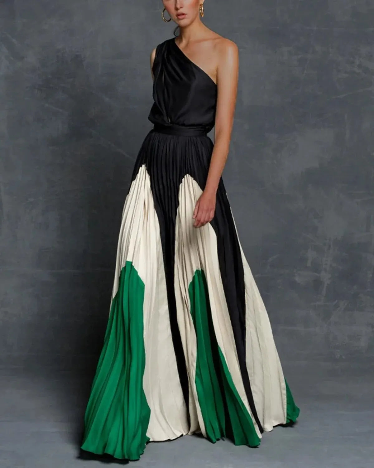 Flo - Women's Maxi Dress with Off-Shoulder Detail