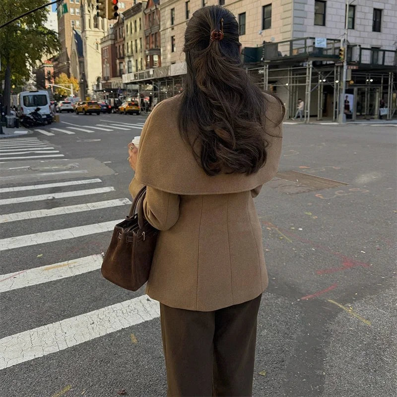 Zahra - Camel women's coat with cape and fitted waist - photo 4