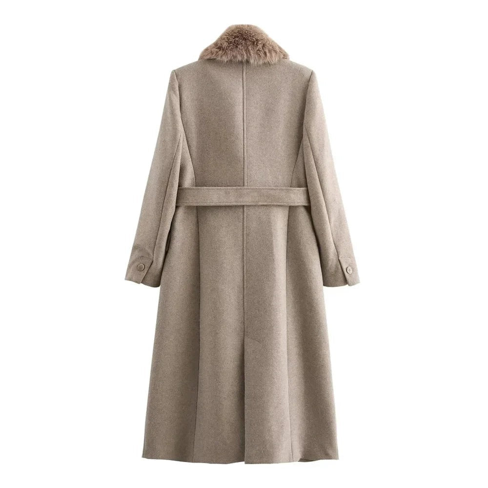 Yara - Women's coat with faux fur collar and belt - photo 3