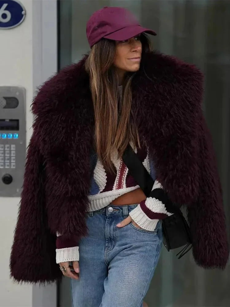 Fiorella - Women's Faux Fur Coat with Oversized Collar