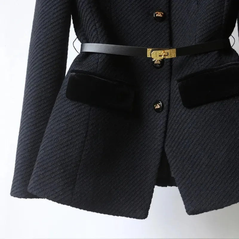 Lilian - women's coat with belt and decorative buttons - photo 4