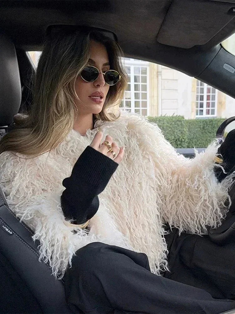 Amaia - Women's Faux Fur Coat with Long Sleeves