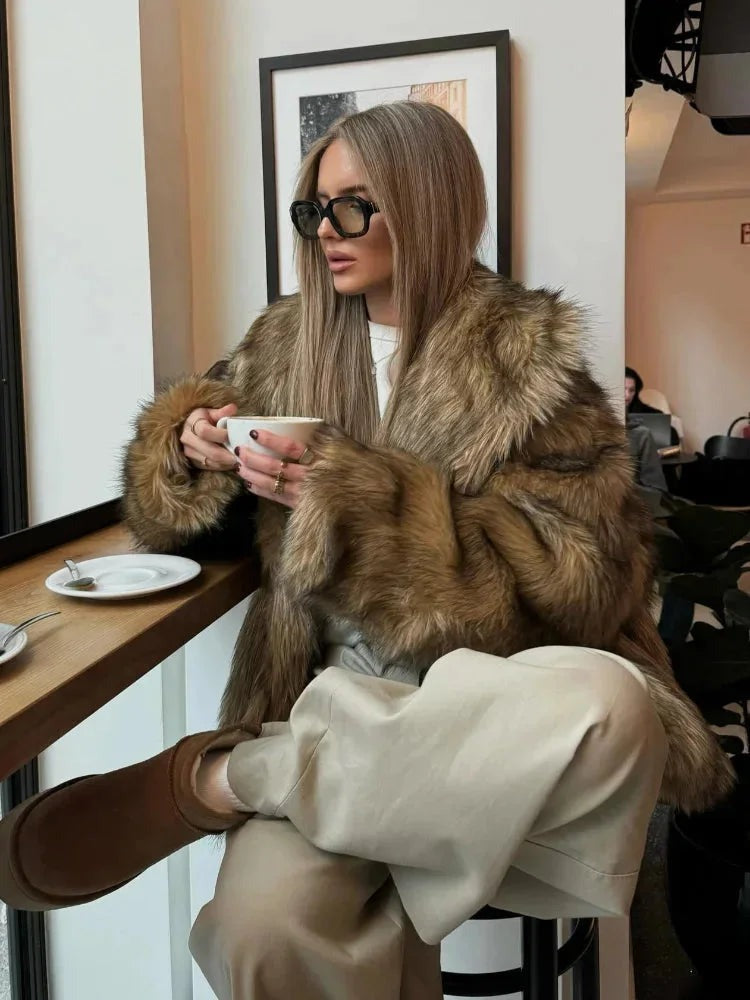 Gloria - Women's brown faux fur coat with long sleeves - photo 4