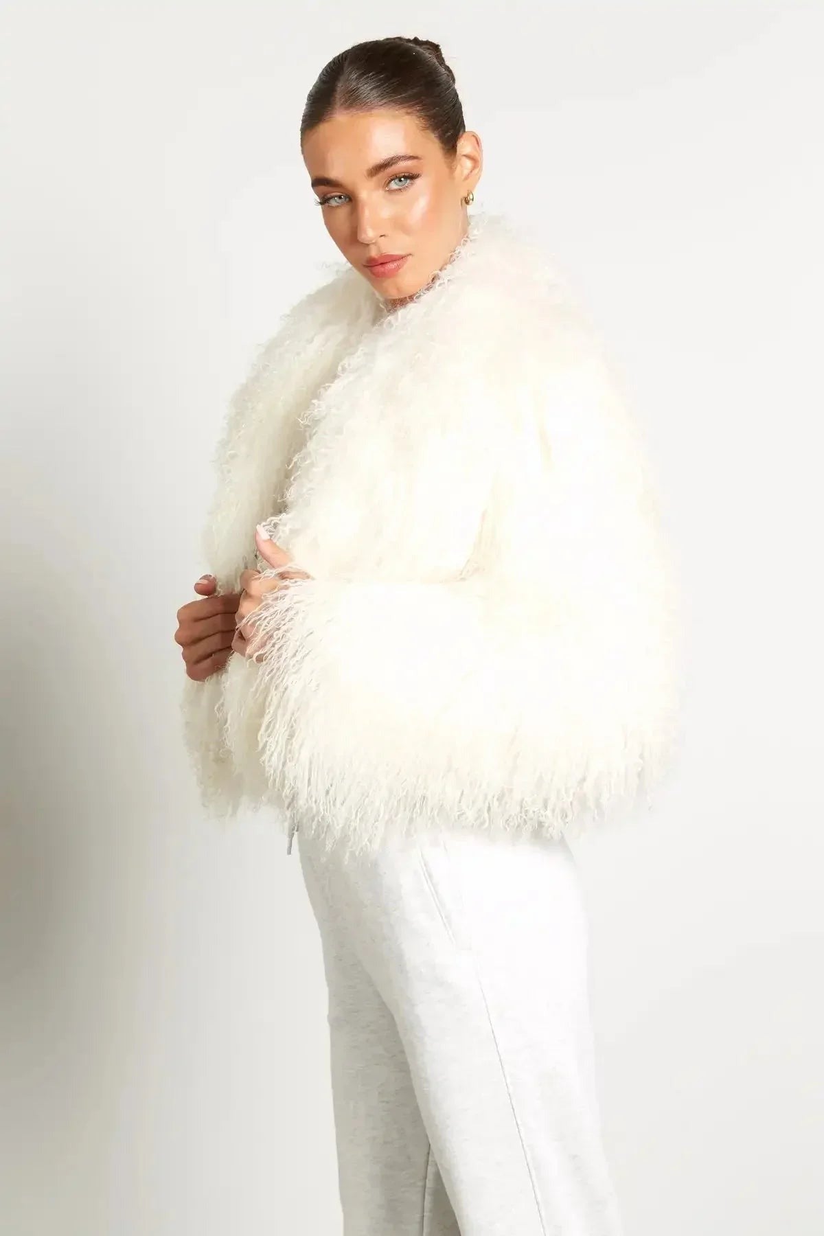 Lana - Women's long-sleeved plush-style coat - photo 11
