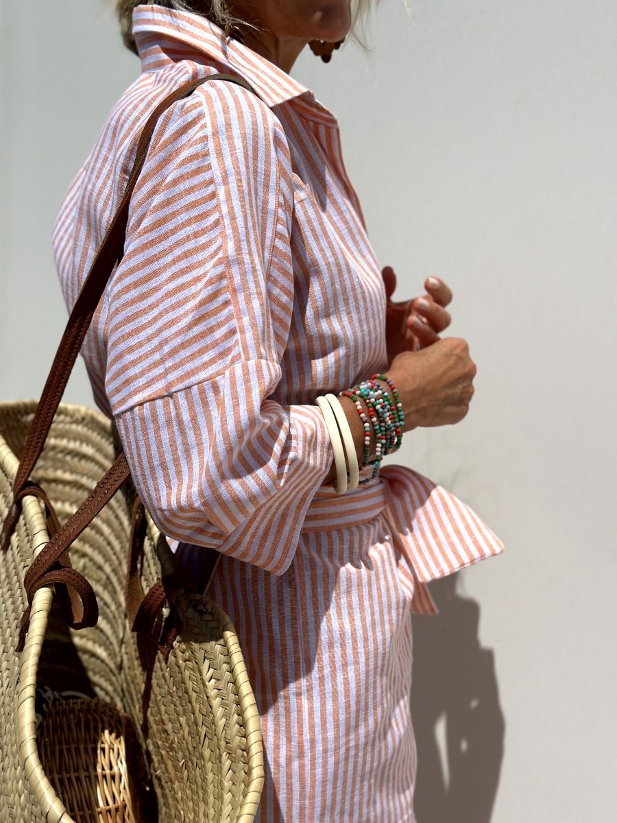 Maxi abito chemisier a righe elegante da donna