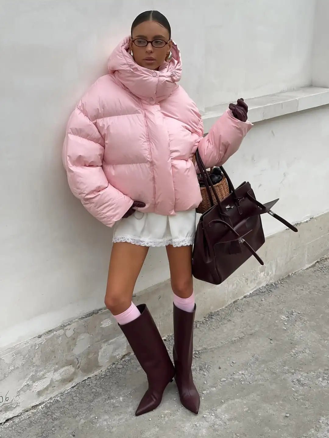 Perdita - Women's Oversized Puffer Jacket with Hood - photo 2