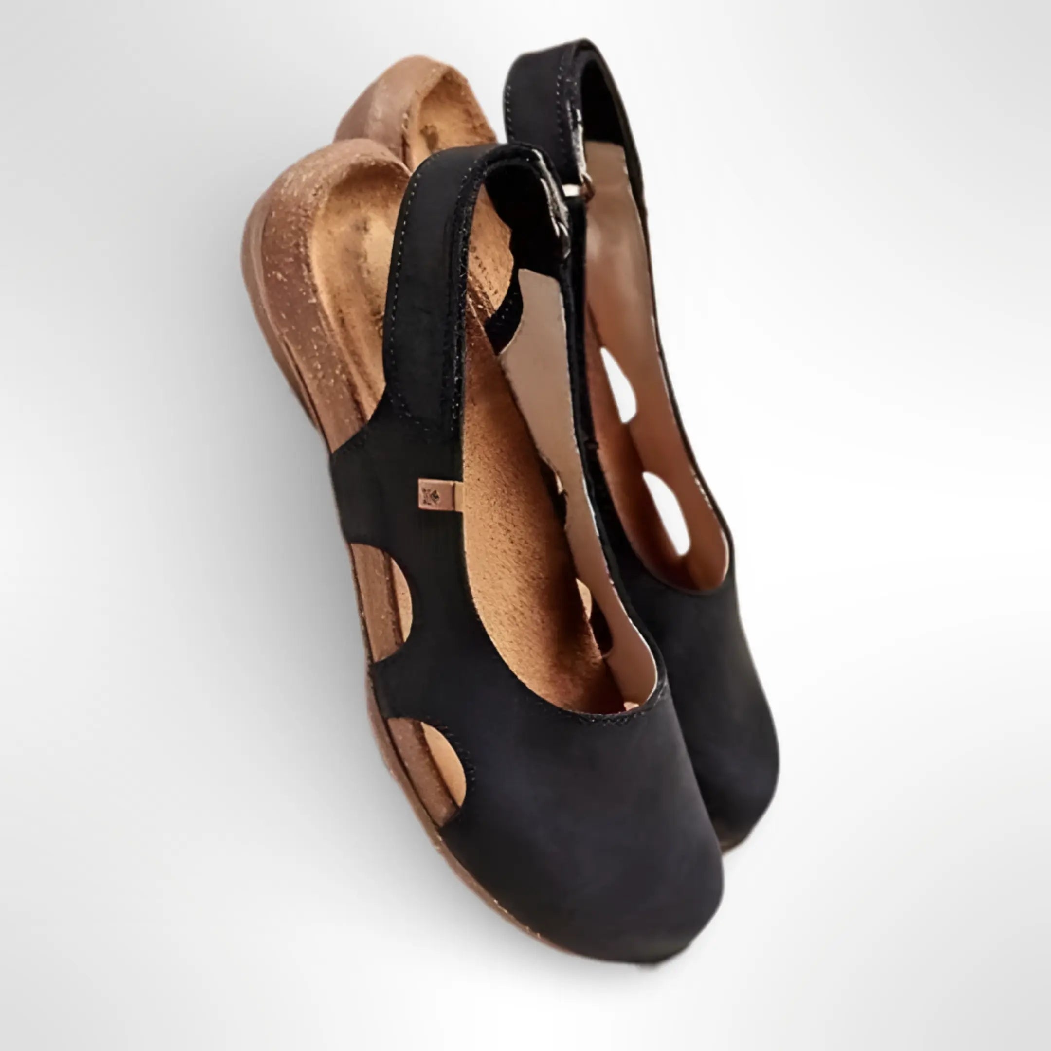 Christina - Women's Flat Sandals with a Strap