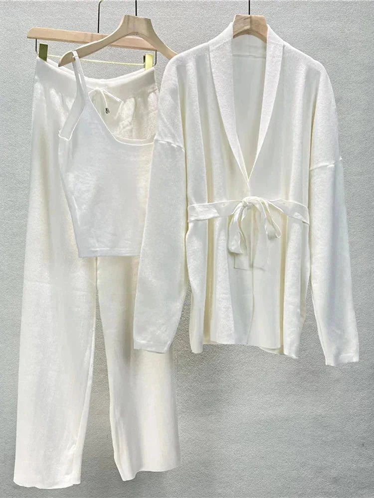 Primrose - Women's Knitted Two-Piece Set with Tie Belt - photo 3