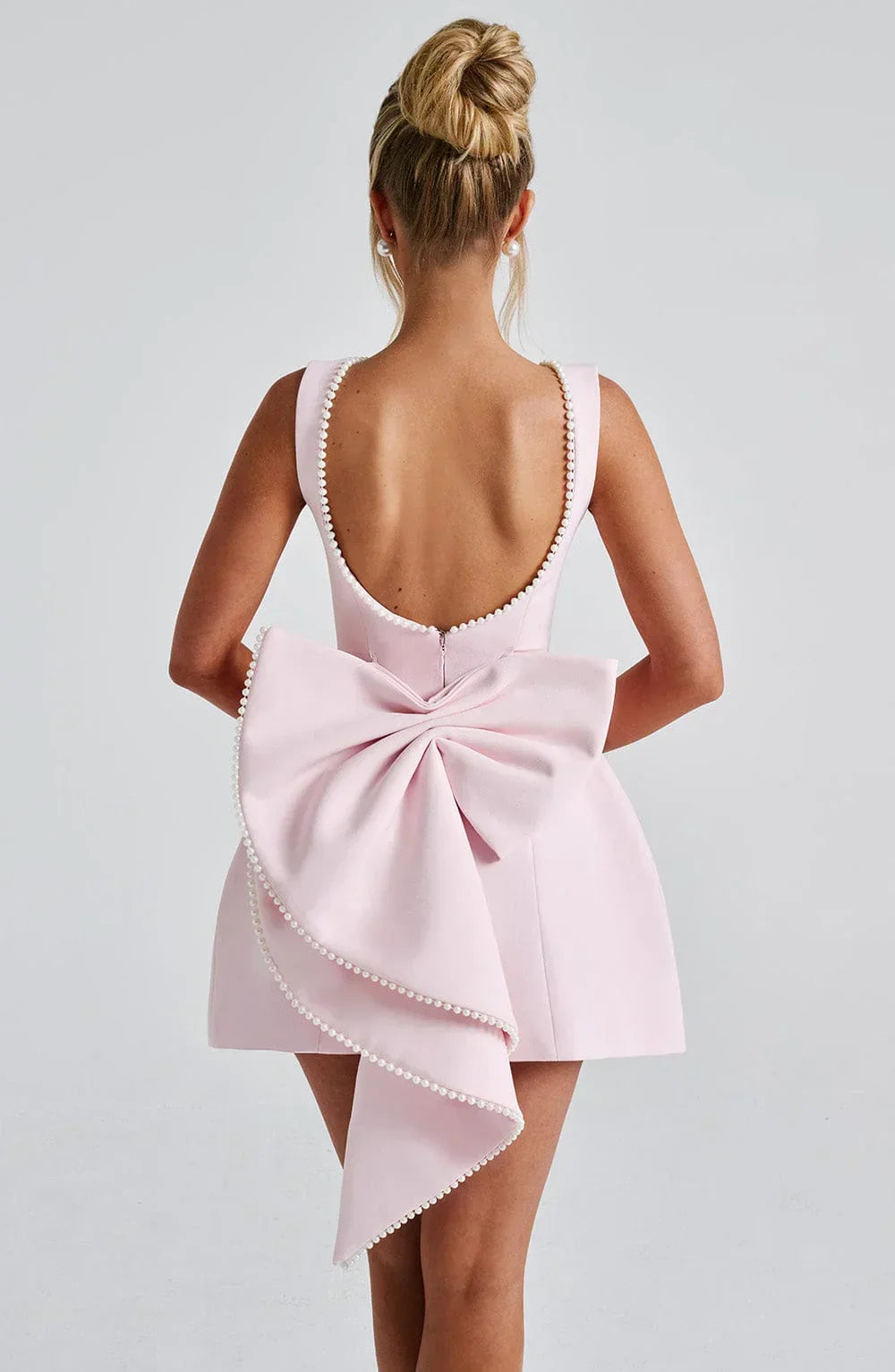 Georgia - Abito corto da donna con fiocco decorativo sul retro