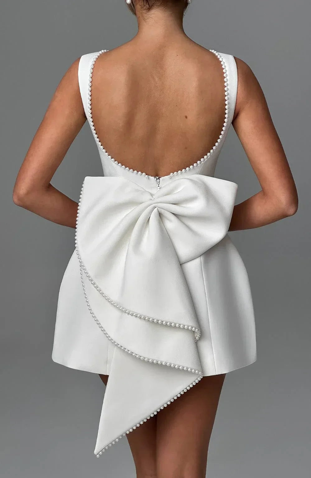 Georgia - Women's short dress with decorative bow at the back - photo 30