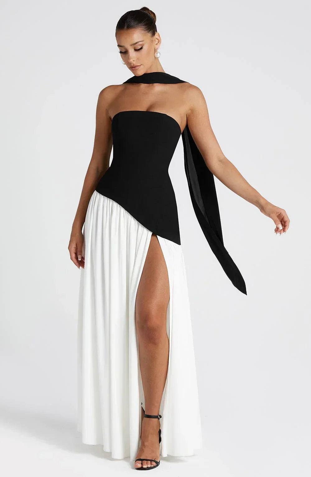 Bianca - Long strapless corset dress with scarf detail and high slit - photo 17